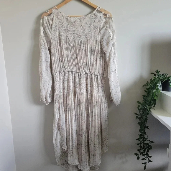 Free People Dresses & Skirts - Free People | Floral  Charlotte Midi Dress